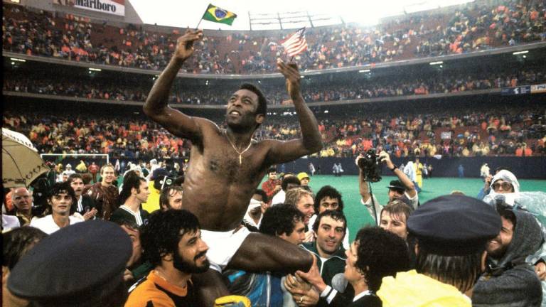 Pelé ganó tres Copas Mundiales.