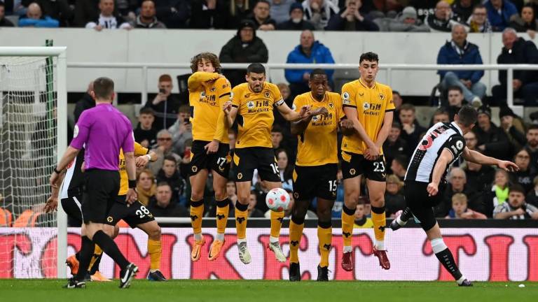 Newcastle United vence por la mínima al Wolverhampton Wanderers.