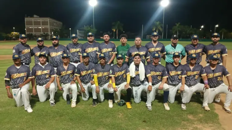 Familia Gámez se lleva el primer encuentro de la final de la Primera Fuerza de beisbol.