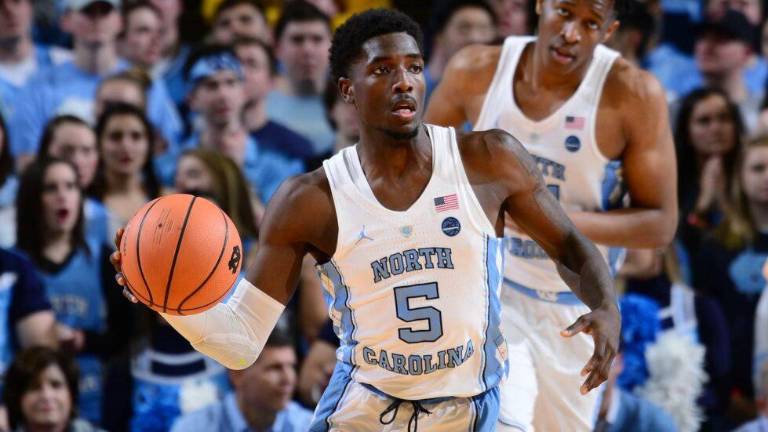 Jalek Felton vuelve a Venados Basketball.