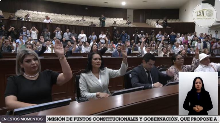 Sesión extraordinaria del Congreso de Sinaloa para la designación de la Gobernadora interina.