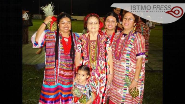 Muere Paulina Solís, creadora del tradicional baile ‘Flor de piña’ en Oaxaca