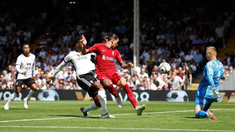 Darwin Núñez marca golazo, pero el Liverpool no puede vencer al Fulham (VIDEO)