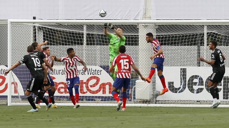 Atlético de Madrid se mostró aplicado en la defensiva.