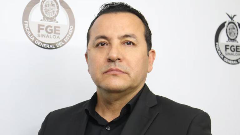 Dámaso Castro Zaavedra permanece en sus funciones tras los señalamientos de autoridades extranjeras.