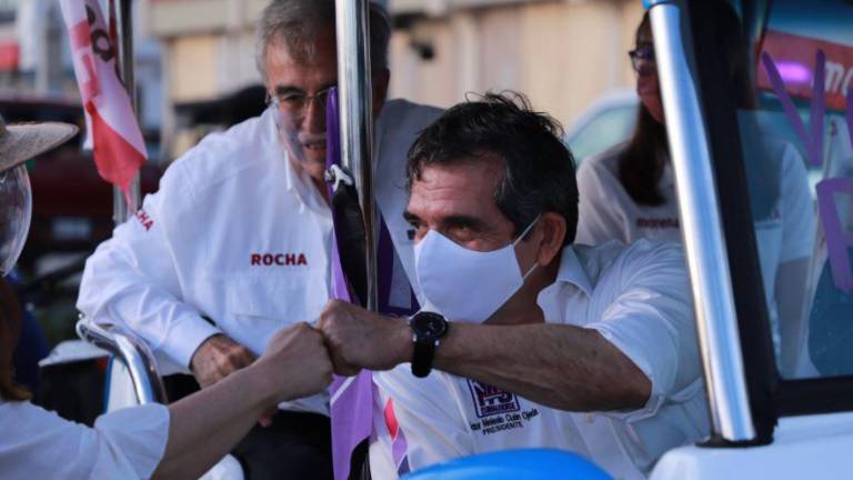 Héctor Melesio Cuén Ojeda, presidente del PAS, junto a Rubén Rocha Moya, candidato a Gobernador de Sinaloa.