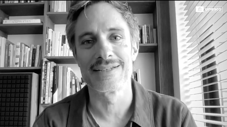 Gael García Bernal.