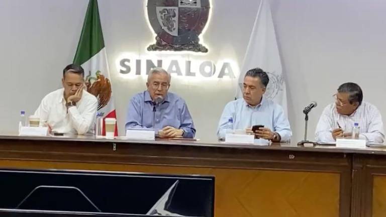 En una reunión celebrada con el Gobernador Rubén Rocha Moya, los agricultores establecieron sus inconformidades.