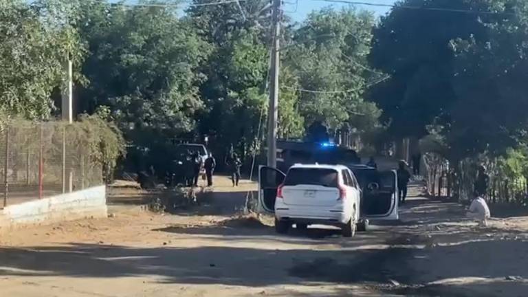 El sábado, militares que realizaban operativo en El Alcoyonqui, Culiacán, fueron atacados a balazos por un grupo de personas armadas.