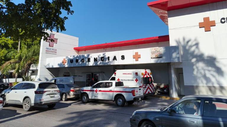 Personal de la Fiscalía General del Estado realizó las diligencias en la base de la Cruz Roja.