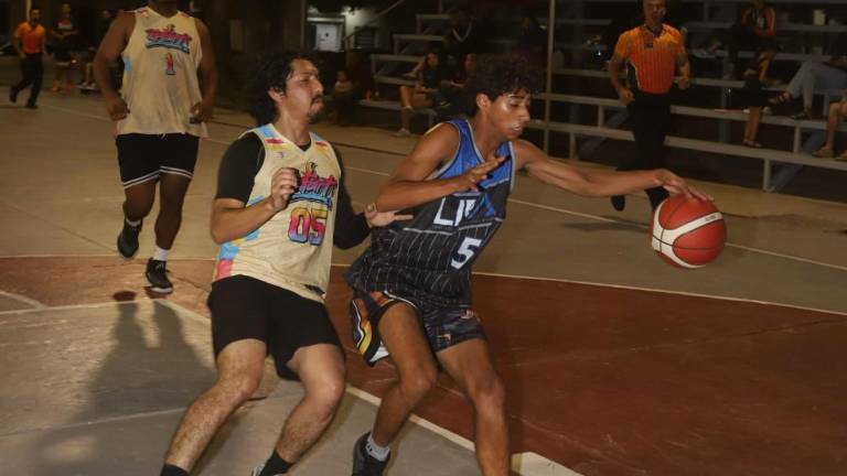 Con partidos cerrados y figuras destacadas, la liga promete convertirse en un espacio competitivo y atractivo para la afición basquetbolera del puerto.