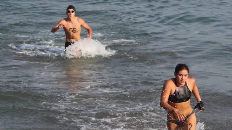 Carlos Mercado Fong y Karla Luna dominan el Pacífico en la Quinta Puntuable de Natación