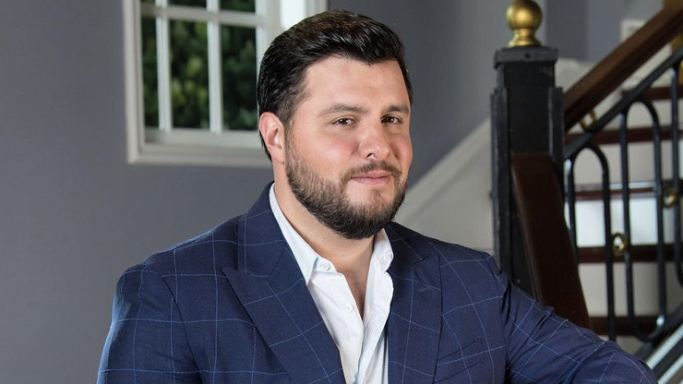 Paul Stanley no está de acuerdo con la serie que se pretende realizar sobre el fallecimiento de su papá, Paco Stanley.