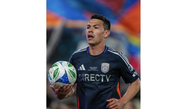 El técnico Mikey Varas confirmó que Lozano saldrá desde el banquillo.