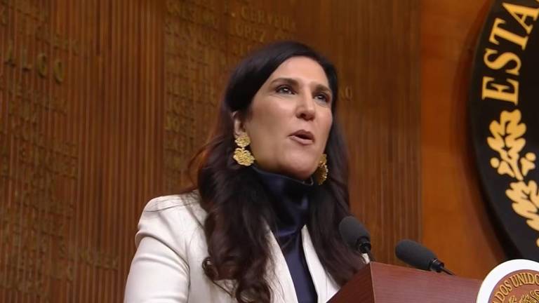 La Presidenta de la Cámara de Diputados, Kenia López Rabadán, advierten de los riesgos de la reforma electoral.