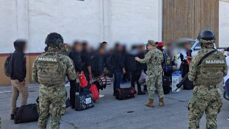 Los menores rescatados por la Secretaría de Marina permanecen bajo resguardo del DIF Ahome y en buen estado de salud, reporta la dependencia municipal.