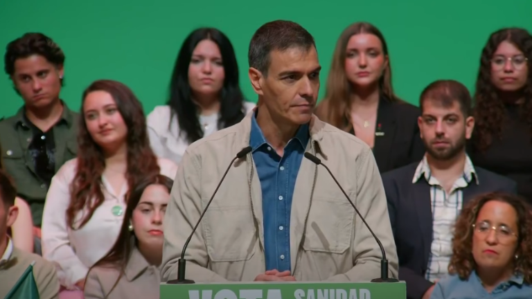 El Presidente de España Pedro Sánchez critica la gira de Isabel Díaz Ayuso por México.