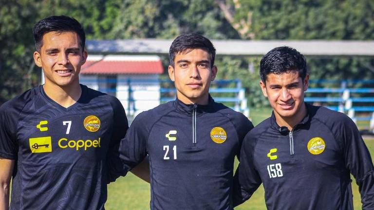 Alam Galindo (7) ya jugó en Liga MX y en Europa.