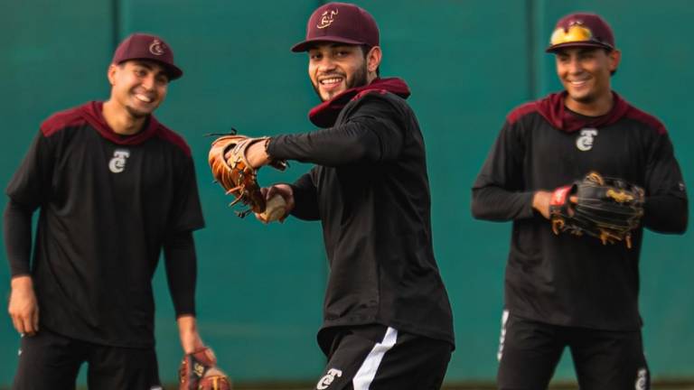 Tomateros de Culiacán abrió semana con tres nuevas incorporaciones en su pretemporada.