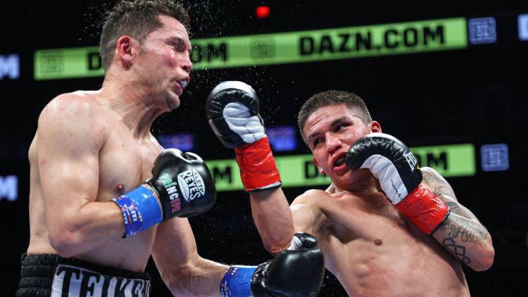 Carlos Cuadras perdió ante Jesse Rodríguez.