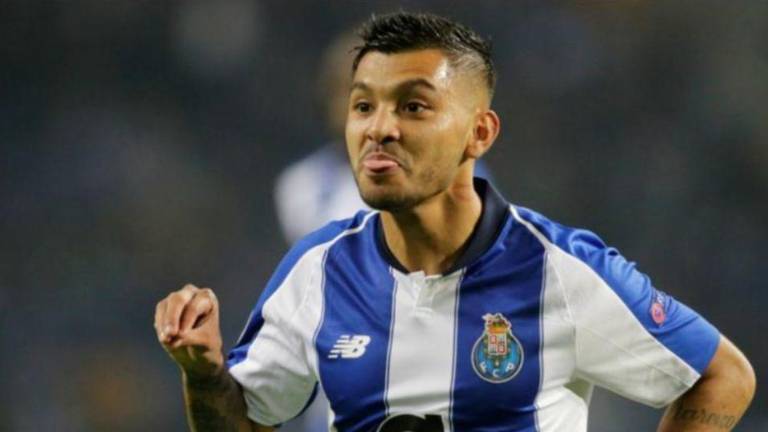 Jesús Manuel Corona es el mejor jugador de la Liga de Portugal.