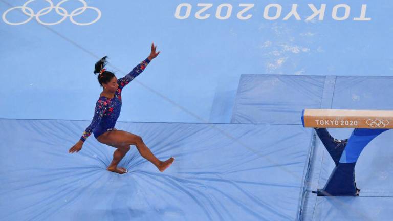 Un problema de salud mental obliga a Simone Biles a abandonar la final de gimnasia por equipos en Tokio 2020