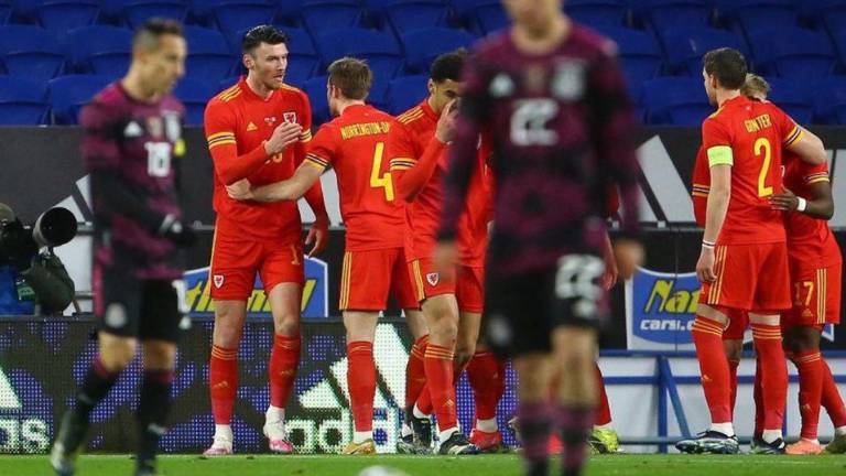 Gales jugó con México un partido amistoso.