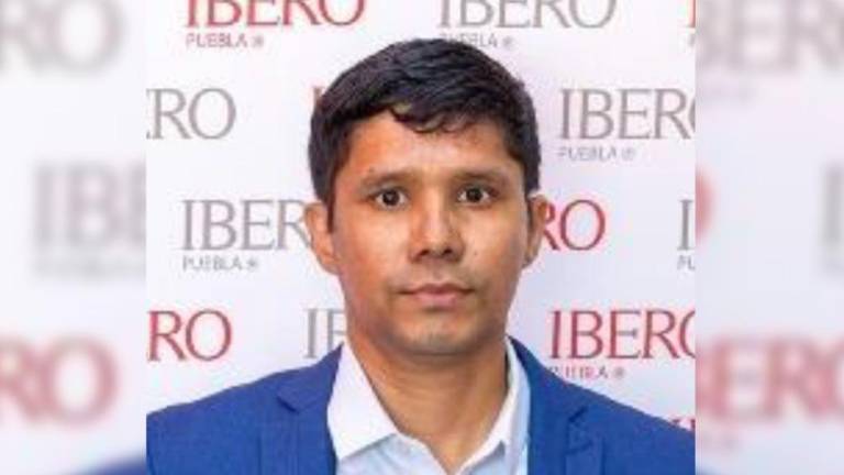 El profesor Leonardo Ariel Escobar fue presuntamente detenido el 31 de diciembre pasado en el Aeropuerto Internacional de Monterrey, Nuevo León.