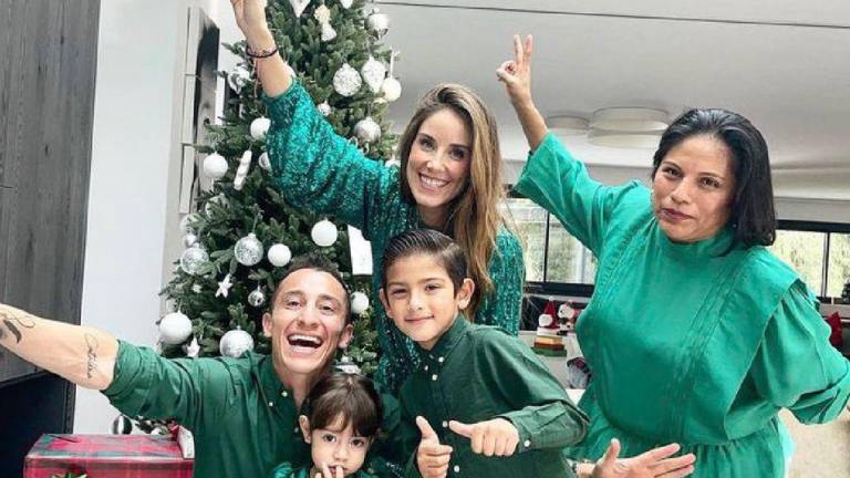 Andrés Guardado se la pasó con su familia en Navidad.