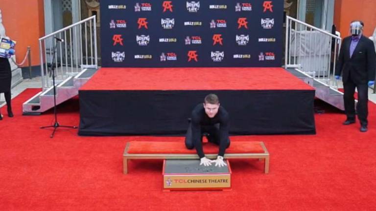 La ceremonia de Saúl “Canelo” Álvarez se realizó en el Teatro Chino.