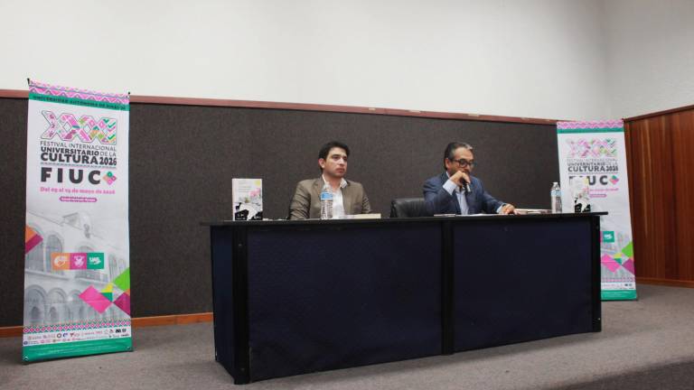 Jorge Ibarra Martínez y Sergio Mario Arredondo presentaron el libro ‘La complejidad del desarrollo en Mazatlán’.