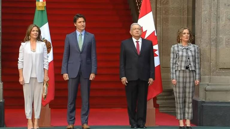 Encuentro de Justin Trudeau y Andrés Manuel López Obrador, junto con sus esposas, en Palacio Nacional.