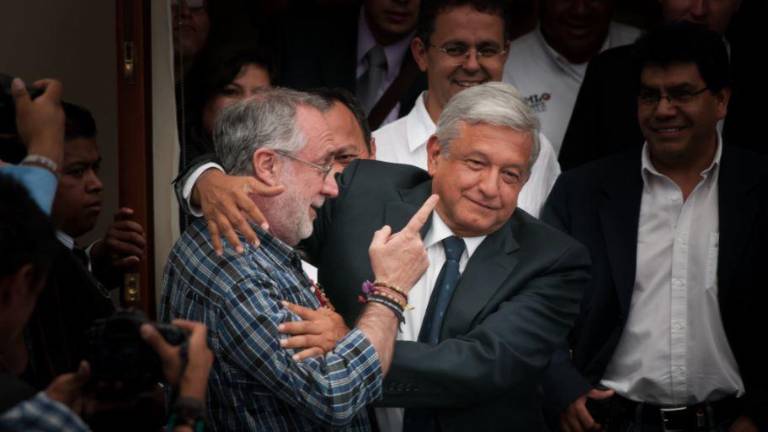 Javier Sicilia y el Presidente Andrés Manuel López Obrador.