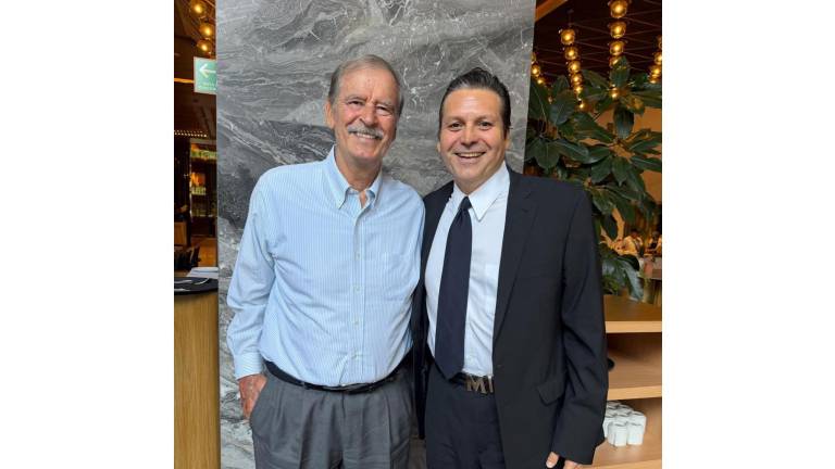 El Diputado federal por el PRI, Mario Zamora Gastélum, comparte su encuentro con el ex Presidente de México Vicente Fox Quesada.