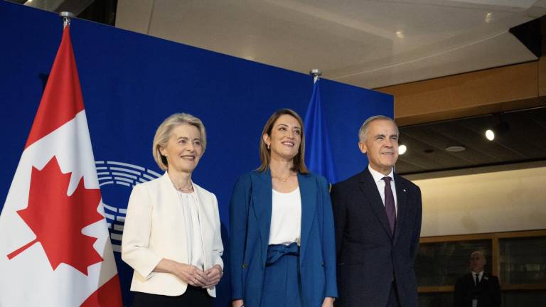 El Primer Ministro de Canadá, Mark Carney, asiste al Parlamento Europeo.