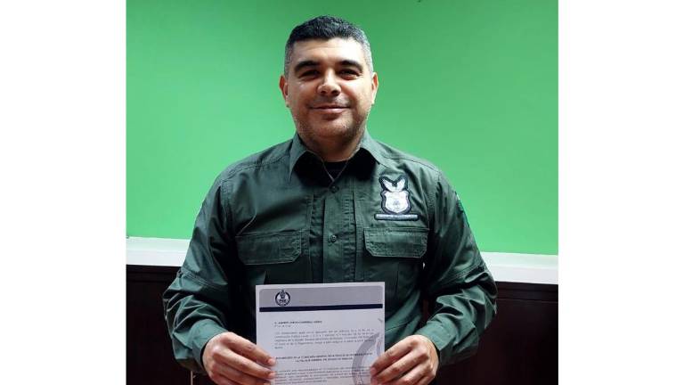 El ex jefe de la Policía de Investigación tramita amparo para que no le congelen sus cuentas.