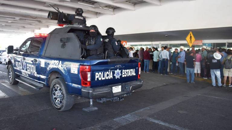 La toma del Aeropuerto de Culiacán trae enojo, cansancio y decepción