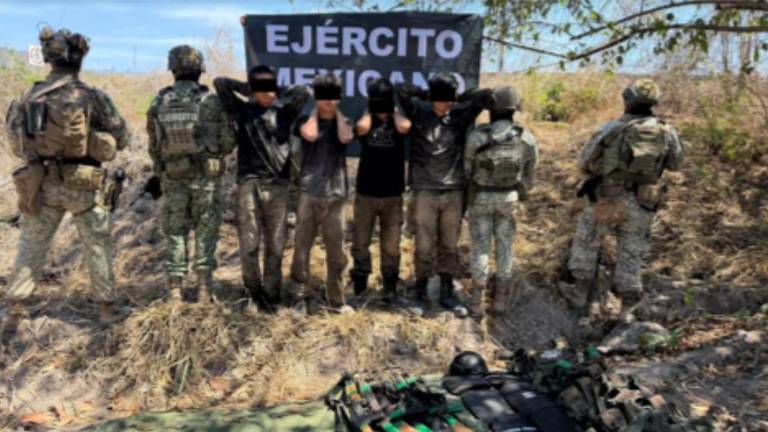 Cuatro personas, entre ellas tres menores de edad, fueron detenidas por el Ejército tras una agresión y enfrentamiento en Escuinapa.