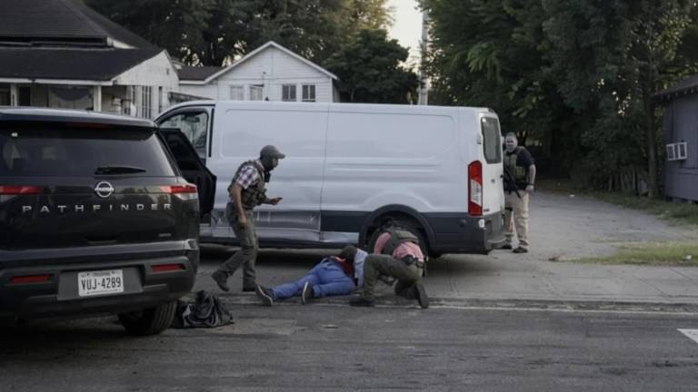 Operativo de agentes del ICE en Houston, Texas, donde murió un mexicano.