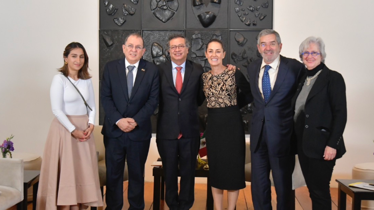 Claudia Sheinbaum con el Presidente de Colombia Gustavo Petro.