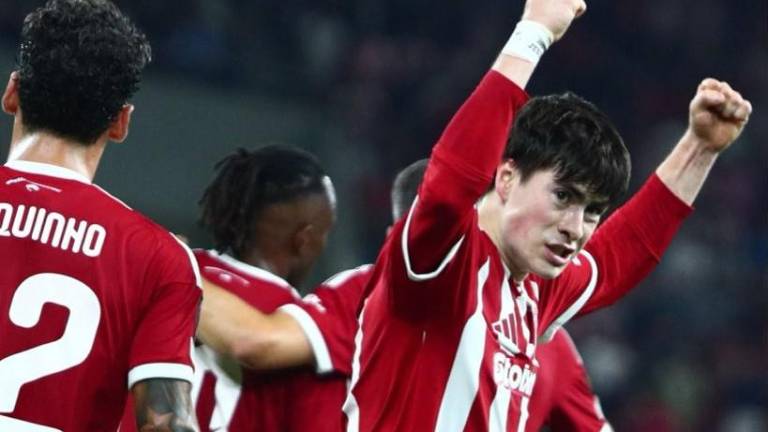 Armando González se estrena como goleador en la Europa League.