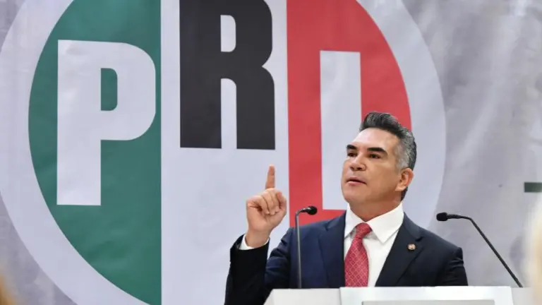 El PRI afirmó que su salida de la Internacional Socialista responde a discrepancias con la dirigencia encabezada por Pedro Sánchez.