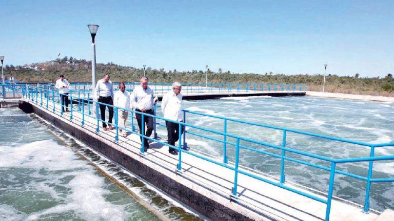 Los ejecutivos de los tres niveles de Gobierno realizaron un recorrido por las plantas tratadoras Urías I y Urías II.
