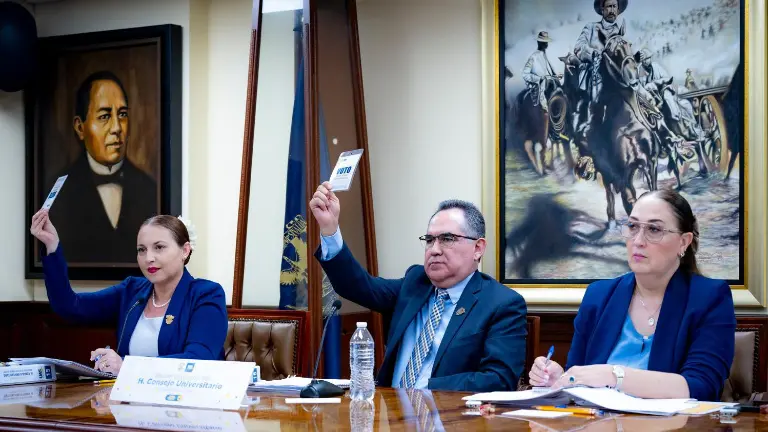 Participación del Rector de la UAS Jesús Madueña Molina en la sesión ordinaria del Consejo Universitario.