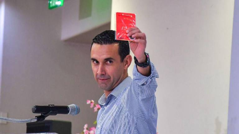 César Ramos llega respaldado por su trayectoria en partidos de máxima exigencia.