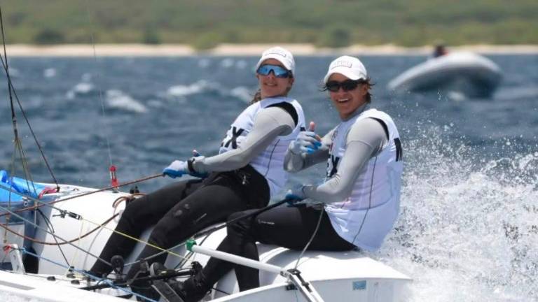 Álvaro Ramírez y Sofía Baeza ganan en vela.