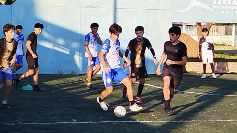 Cetmar saca la artillería en Liga Estudiantil de Futbol Rápido