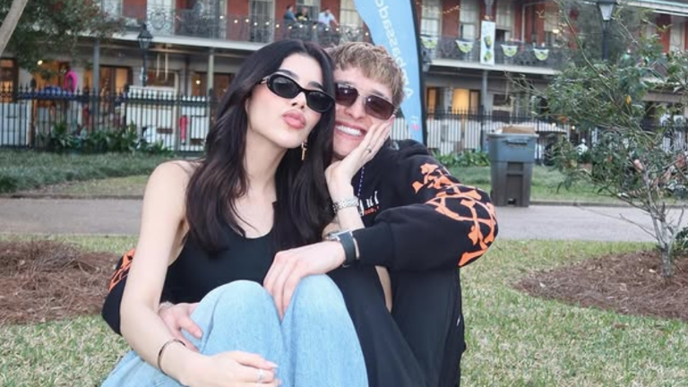 Kenia Os y Peso Pluma.