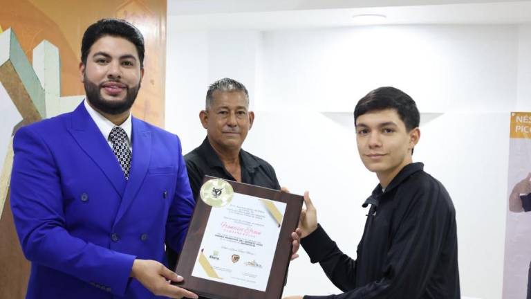 En la disciplina del taekwondo, Francisco Efraín Campaña Rocha recibió el Premio Municipal del Deporte como Mejor Deportista 2025.