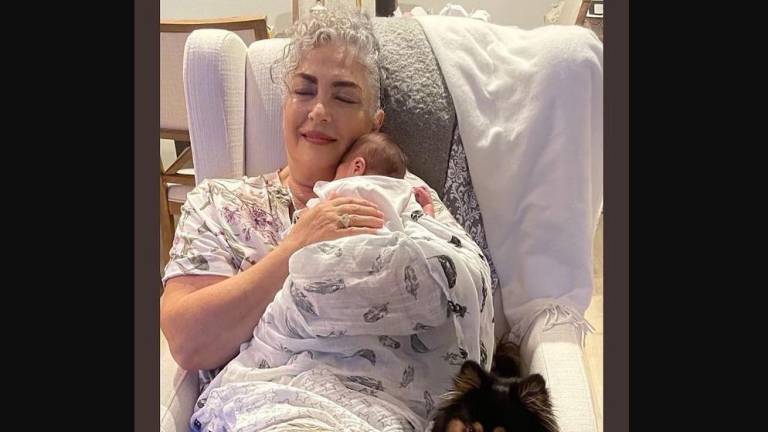 Amanda Miguel posó por primera vez con su nieto Lucca: ‘Es divino tenerlo entre mis brazos’, dice